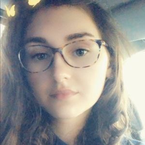 Meet your Posher, Kaydee